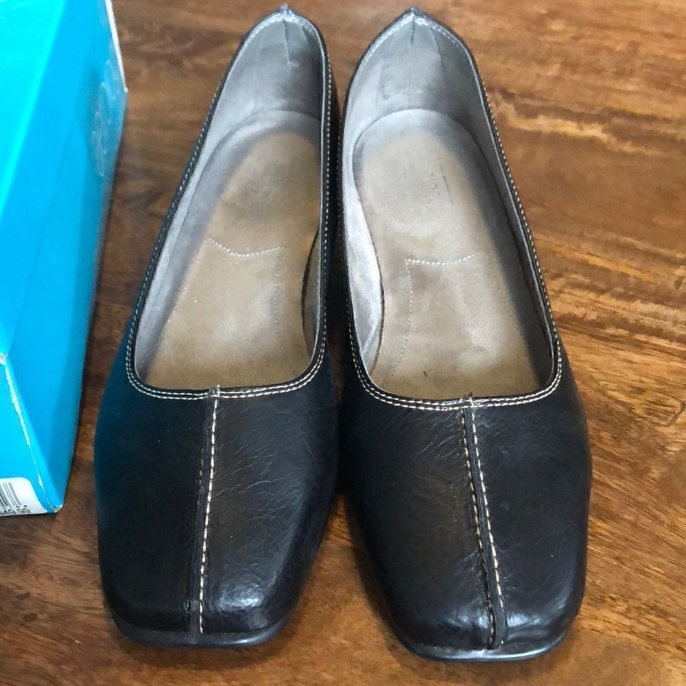 Aerology by Aerosoles “Epitome” Black Loafer Flats-size 7.5 Wide